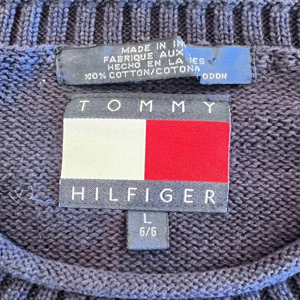 Vintage Tommy Hilfiger Men's Sweater in Navy with White Stripes Cotton Sz Large
